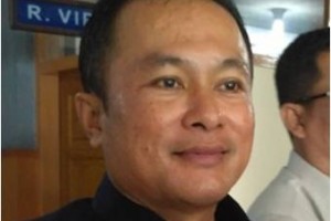 DR Dian Racmat Yanuar, M.Si